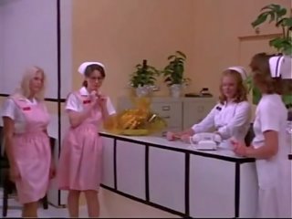 Enticing sjukhus sjuksköterskor har en smutsiga video- filma behandling /99dates
